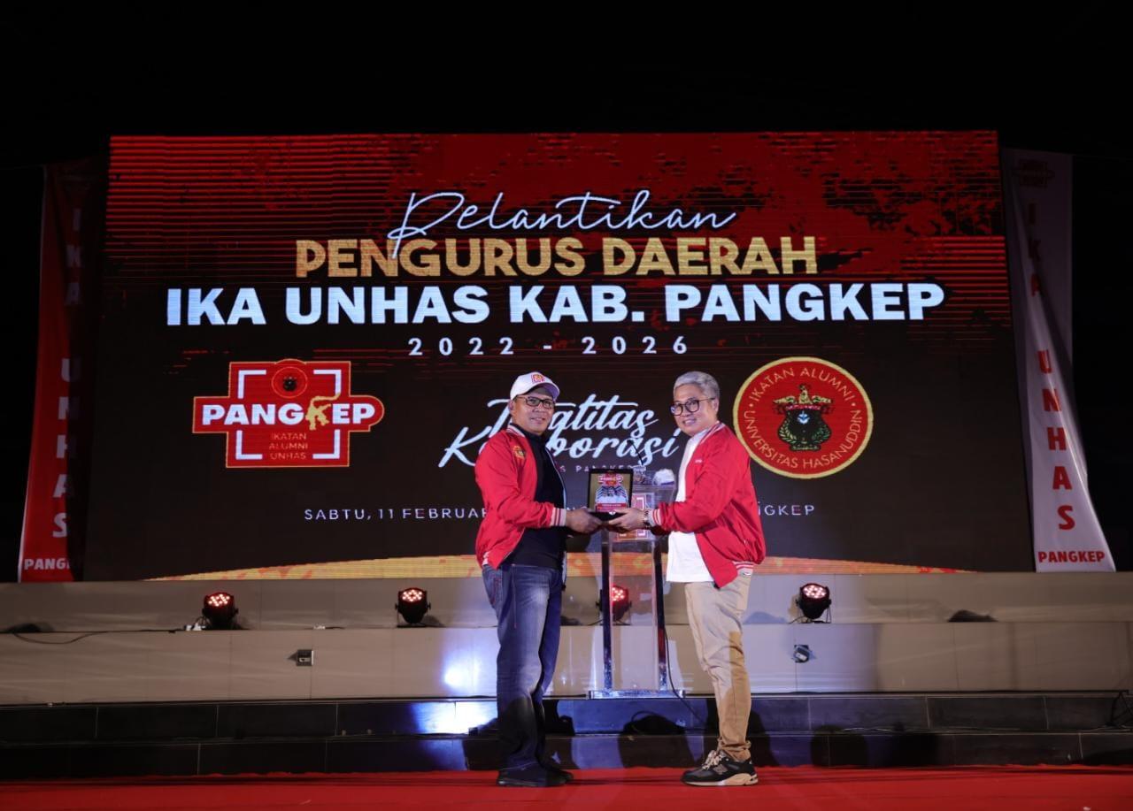 Lantik IKA Unhas Pangkep, Danny Pomanto Ajak Peduli Alumni, Almamater dan Masyarakat